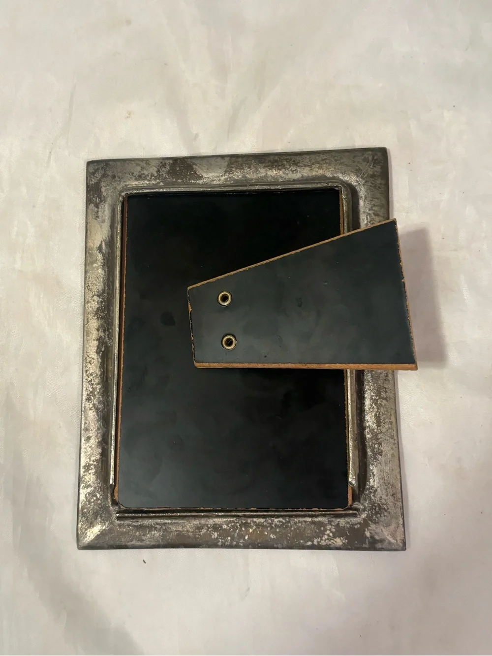 Antique tungsten Ornate Silver Oval Photo Frame